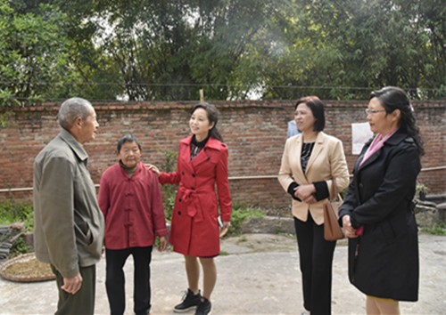 自贡市政协副主席,民革自贡市委主委叶智英率队开展